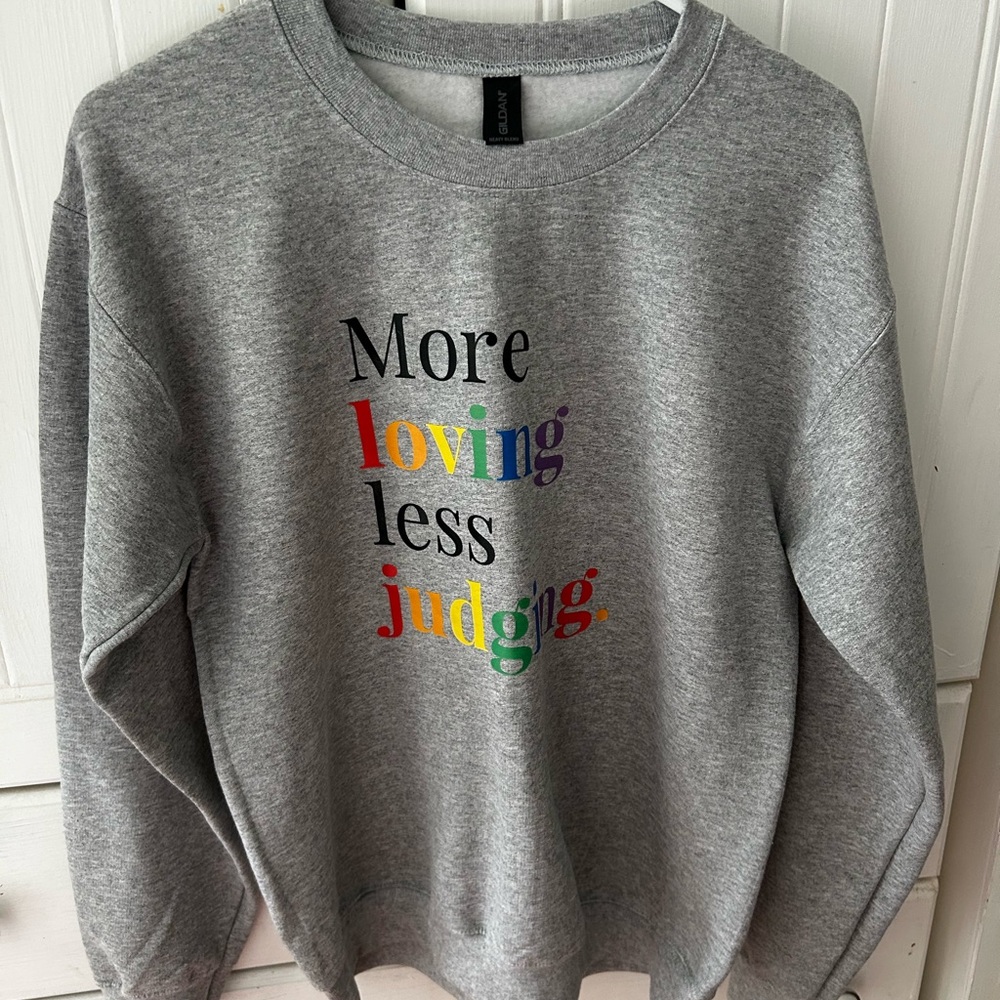 NWOT RAINBOW Crewneck Sweatshirt w/Multicolor POWERFUL Meaningful Saying VIBRANT - Picture 2 of 9